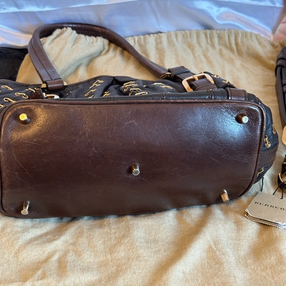 Burberry handbag - Picture 6 of 10
